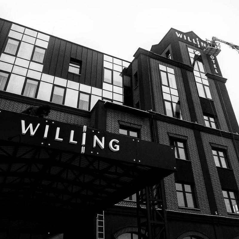 Willing Hotel Minsk Exteriör bild